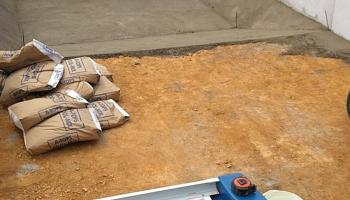 Vermiculite bottom in the works